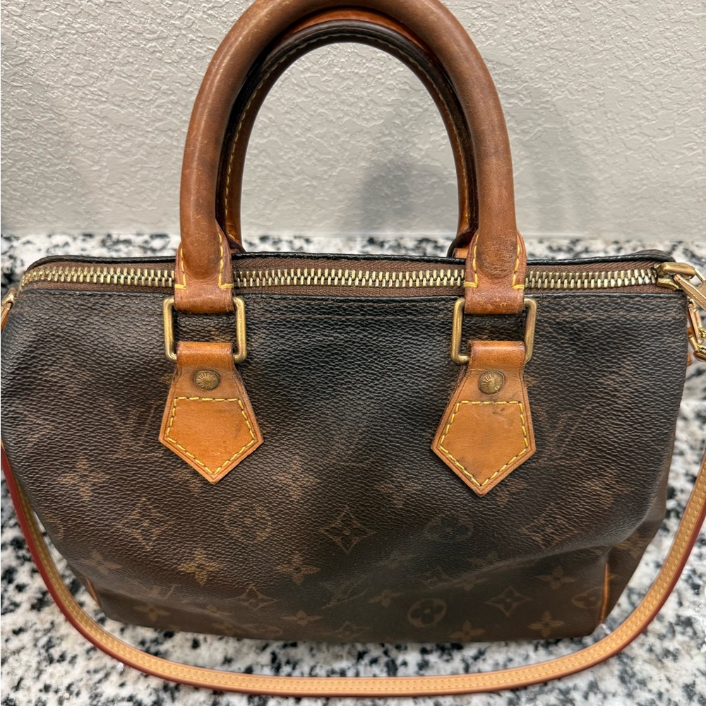 Louis Vuitton speedy 25